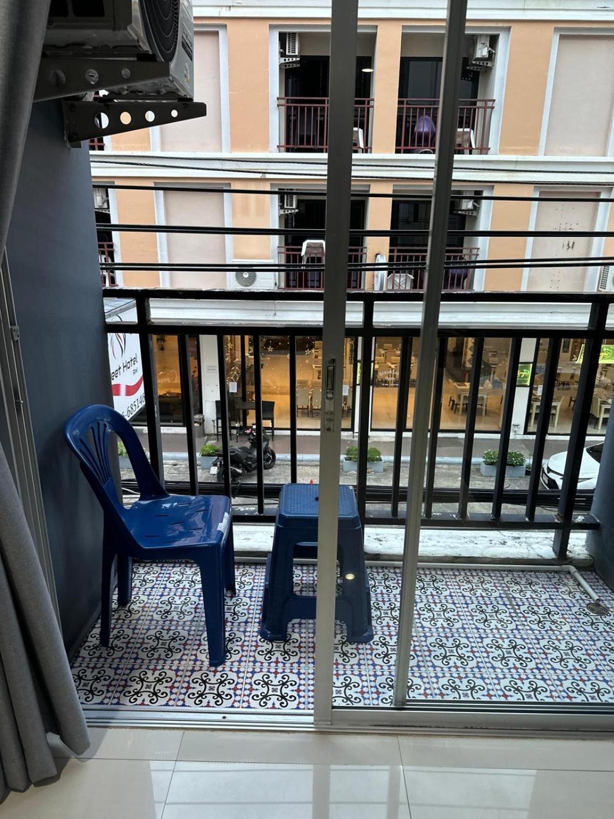 Khách sạn Perk